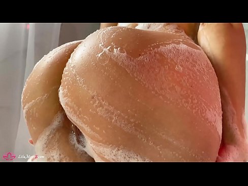 ❤️ Zeshkania masturbon pidhin me vibrator deri në orgazmë intensive në dush ️❌ Video e ndyrë tek ne sq.fitorganic.top